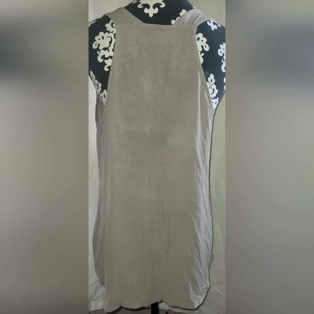 Blouse - Picture 2 of 3